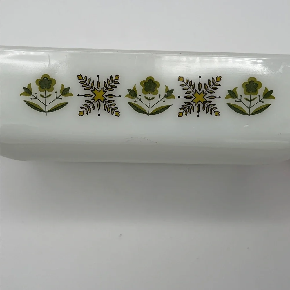 Vintage Anchor Hocking 441 Fire-King Meadow Green Milk Glass Baking Dish - 1 Qt